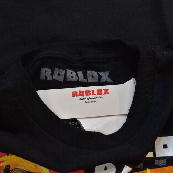 Roblox Youth Boys Cute Character 4 Square Black Long Sleeve Shirt New - Picture 4 of 4